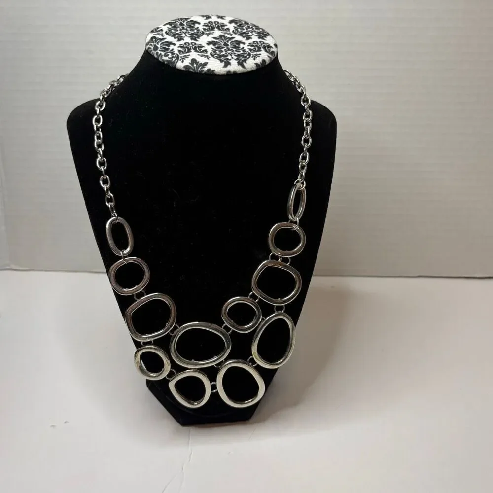 Daisy Fuentes Silver Tone Bubble Circle Oval Bib Necklace - Picture 1 of 6